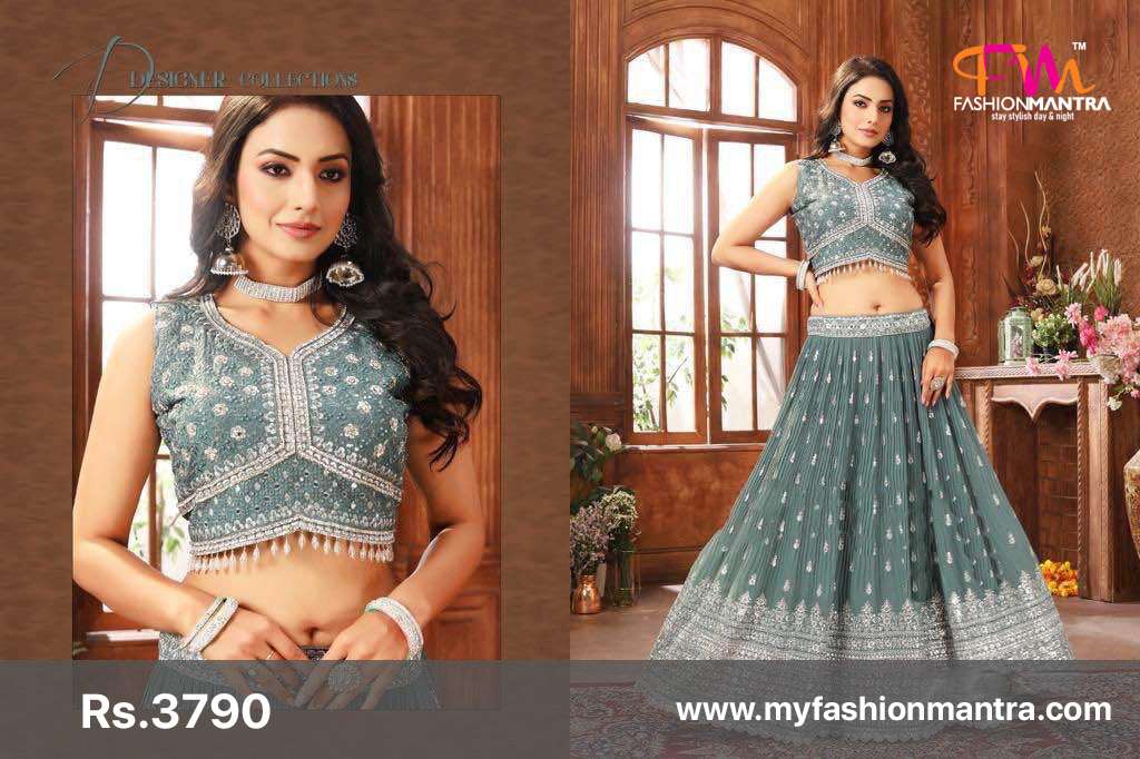These Short Lehengas For Your Mehndi Look Are The Trendiest Thing In Town |  WeddingBazaar